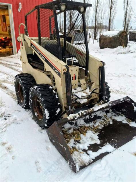 International 4140 Skid Steer Specs 